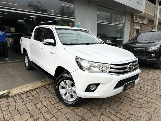 TOYOTA HILUX 2.8 SRV 4X4 CD 16V DIESEL 4P AUTOMÁTICO TOYOTA HILUX 2.8 SRV 4X4 CD 16V DIESEL 4P AUTOMÁTICO